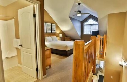 East Kootenay Condo | Recently Updated 3 level Riverside Condo
