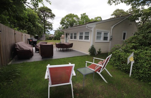 Bass River House | Recently updated cottage walk to activities and 1 mile to beach!