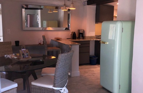 St.-Remy-de-Provence House | Recharge your batteries in a haven of peace in the heart of the Alpilles mountains