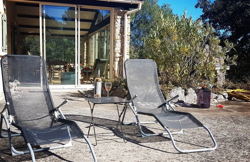 Salernes Cottage | Recharge your batteries at "Les Oliviers" gîte, 3*, air-conditionned, with pool