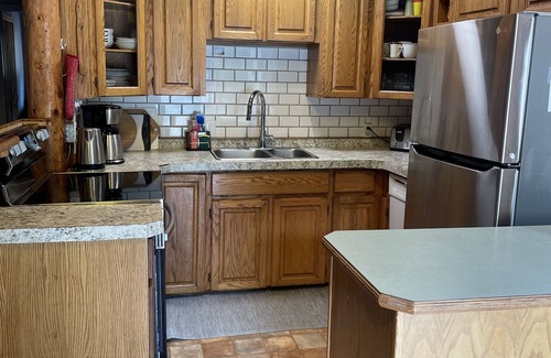 Okanagan-Similkameen Cabin | Reconnect by the river. To yourself, to nature, to loved ones.