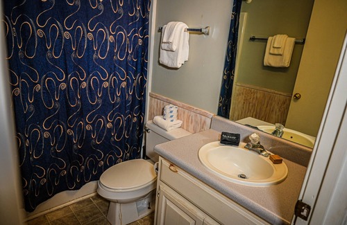 Pine Mountain Cabin | Reconnect with family in this chalet near our recreation area