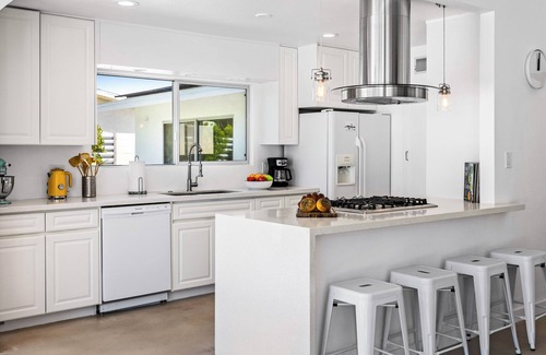 Palm Springs House | Record Views, Palm Springs Midcentury Compound