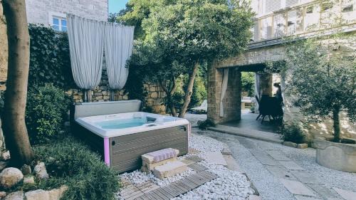Rab House | Rector's Villa - Charming Retreat in Old Town with Jacuzzi in Private Courtyard
