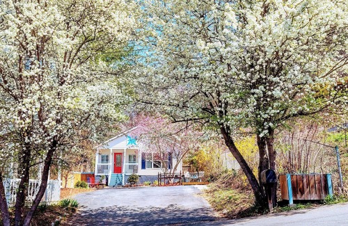 Bryson City House | Rector Street Retreat. Downtown Bryson City Cottage