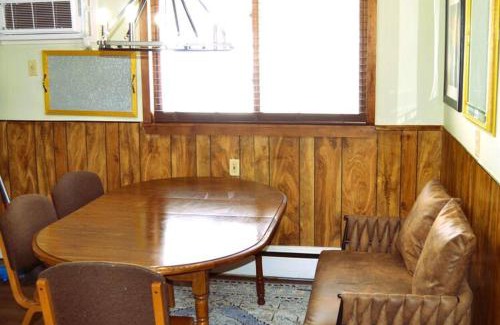 Grand Forks Apartment | Red 5
