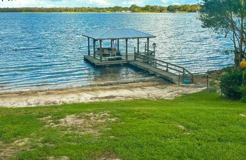 Sebring House | Red Beach Lake Escape