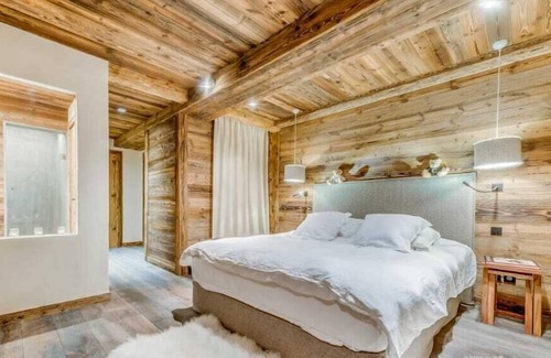 Val-d'Isere Apartment | Red Berries Apartment Situated in the Crown of Val D'Lsere