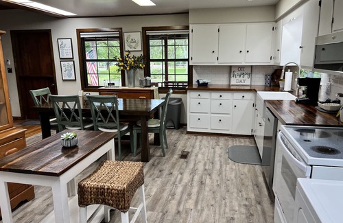 Mayo Cabin | Red Bird Cabin-Peace & Quiet Near the Suwannee River