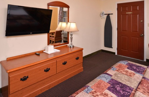 Soudersburg Hotel | Red Carpet Inn Ronks