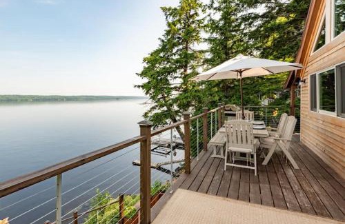 Sidney House | Red Cedar Haven Lakeside Tranquility