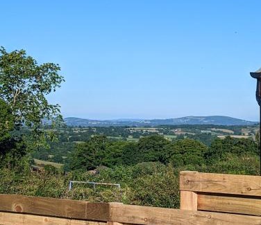 Longtown Apartment | Red darren luxury hut