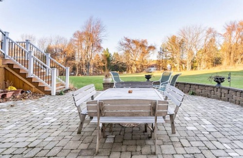 Victor Apartment | Red Fox Run Hideaway