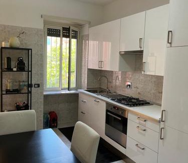 Gianicolo Apartment | Red house in Monteverde - ZENO 10