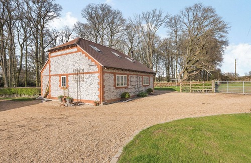 Petersfield Cottage | RED KITE COTTAGE, family friendly in Froxfield, Hampshire