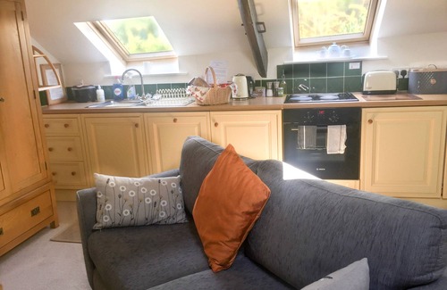 Lampeter Cottage | Red Kite Cottage - Romantic Retreat with Stunning Views & Two Private Meadows