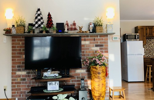 Pocono Pines House | Red Oak Cozy Chalet near Kalahari waterpark &15 min to Camelback ski resort🎿