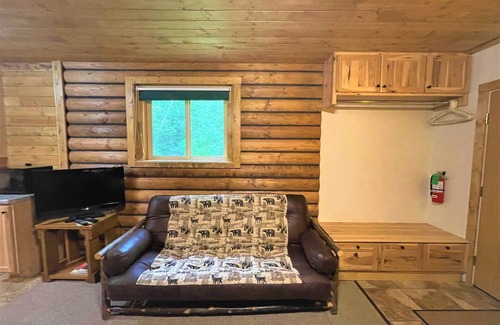 Phillips House | Red Pines - Elk Lake #6A | Studio, 1 Bath