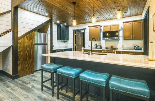 Heidelberg House | Red River Gorge Barndominium: Dog Friendly!