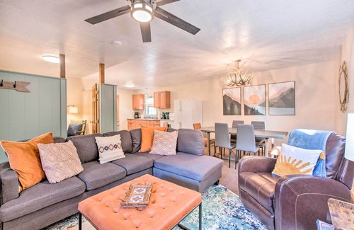 Red River House | Red River Retreat: Walk to Lifts, Mtn Views!