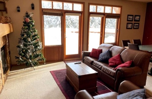 Rossland Condo | Red Rob #5 Red Mountain