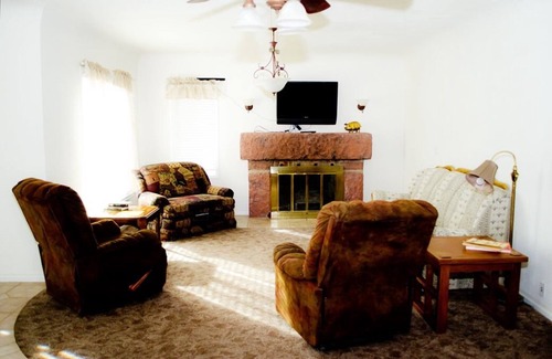 Marsing House | Red Rock House on the edge of Marsing. 2 Bedrooms 1 Bath