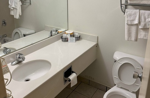Cambridge Hotel | Red Roof Inn Cambridge, OH