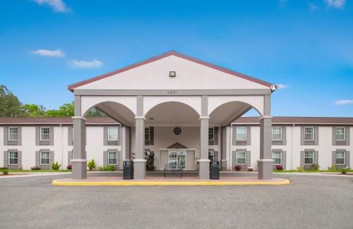 Dahlgren Hotel | Red Roof Inn Dahlgren - Naval Base