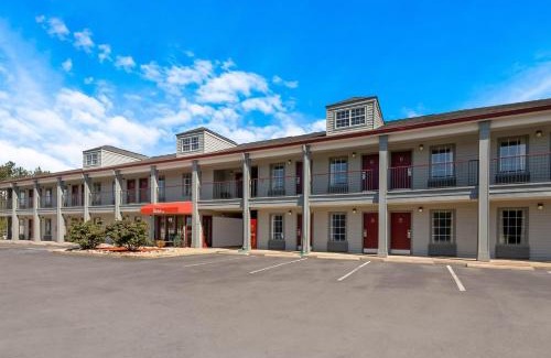 Jasper Hotel | Red Roof Inn Jasper