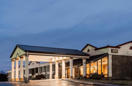 Westampton Hotel | Red Roof Inn & Suites Mt Holly - McGuire AFB