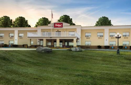 New Windsor Hotel | Red Roof Inn & Suites Newburgh - Stewart Airport West Point