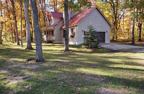 Lake George House | Red Roof on Arbor Drive