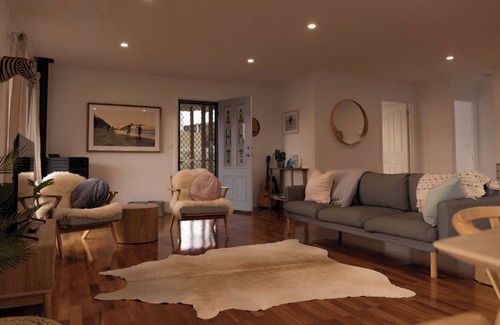 Bicheno Apartment | Redbill Surf Shack - SO Close to Redbill Beach!
