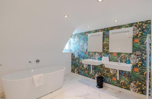 Redcliffe Apartment | Redcliffe Parade No 9 I City Centre