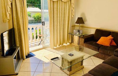 Redcliffe Apartment | Redcliffe Villa