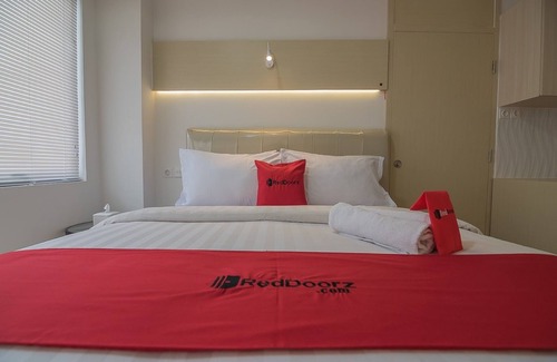 Citaringgul Hotel | RedDoorz Apartment @ Sentul Tower