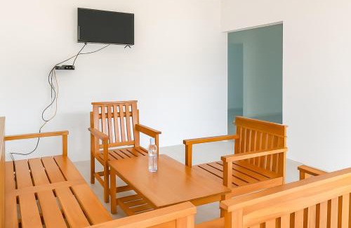 Pameungpeuk Hotel | RedDoorz at Banana Boat Santolo Garut
