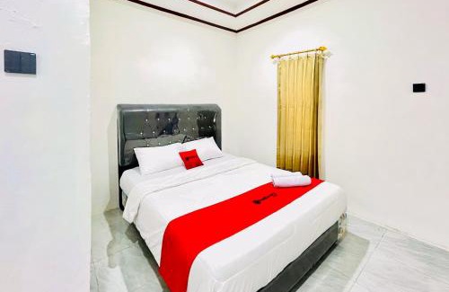 Berastagi Hotel | RedDoorz at Hardi Homestay near Funland Berastagi