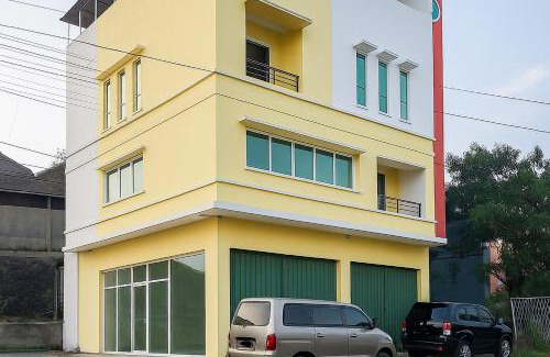 Tanjung Pinang Hotel | RedDoorz at Kanaka Hostel Tanjung Pinang