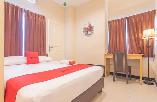 Pontianak House | RedDoorz @ H. Agus Salim Street