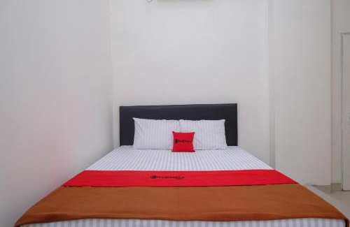 Magelang Hotel | RedDoorz near Alun Alun Magelang 2