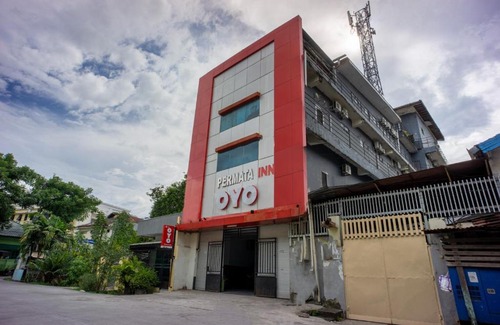 Makassar Hotel | RedDoorz near Balai Kota Makassar