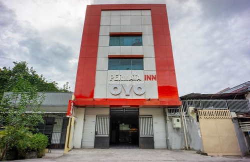 Makassar Hotel | RedDoorz near Balai Kota Makassar