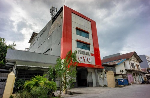 Makassar Hotel | RedDoorz near Balai Kota Makassar