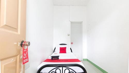 Legazpi Hotel | RedDoorz near Mariners Legazpi