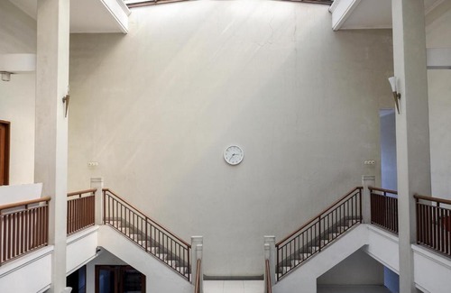 Binong House | RedDoorz near Supermall Karawaci 2
