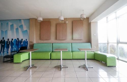Balikpapan House | RedDoorz near Terminal Batu Ampar