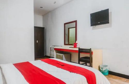 Megamendung Hotel | RedDoorz Plus at Neo Asri Hotel Megamendung Puncak Bogor