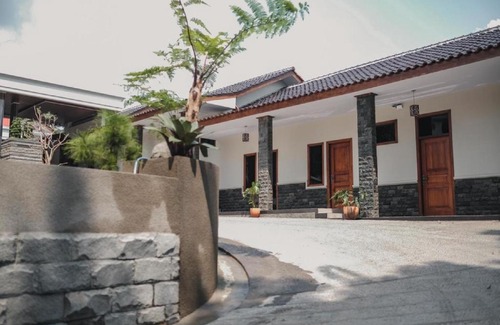 Bandar Lampung House | RedDoorz Plus @ Jalan Dr. Cipto Mangunkusumo Lampung