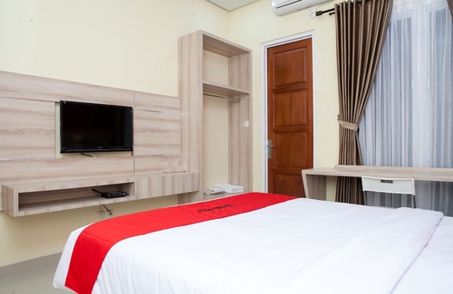 Astana Anyar Hotel | RedDoorz Plus Near Pasundan University